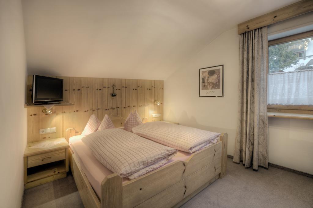 Residence Dolomieu San Cassiano  Extérieur photo